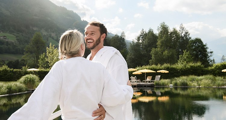 Gäste der Alpentherme am Badesee