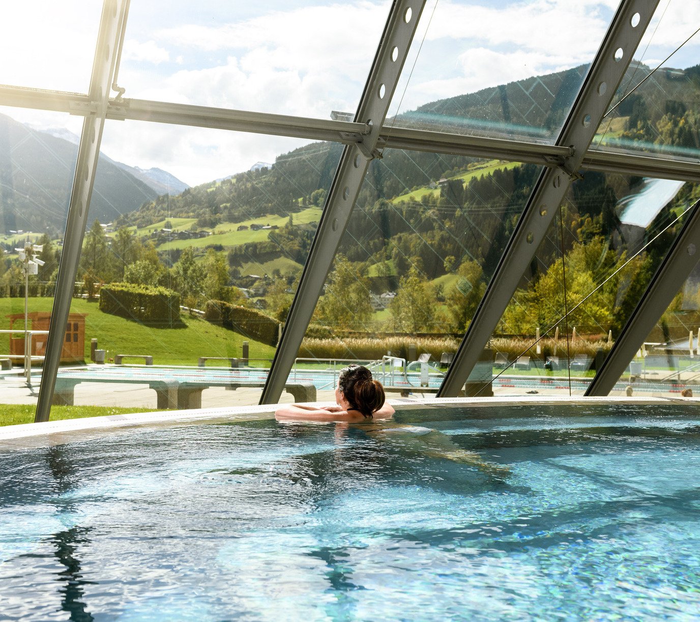 Panoramablick auf die Berge Alpentherme Gastein
