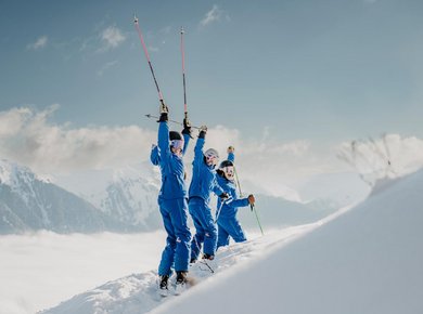 Skischule-Bergmotiv