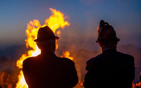 Berge-in-Flammen.jpg