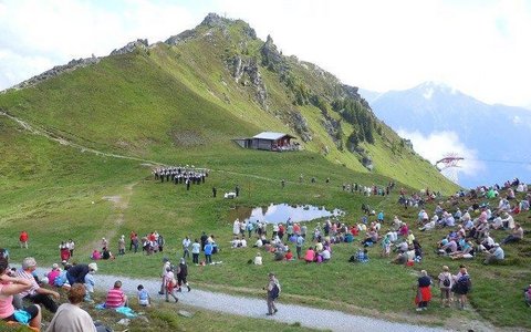 Schlossalm-Fest-am-Berg.jpeg