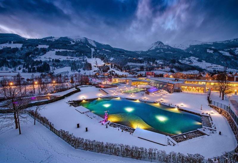 Alpenthermenhit außen Winter