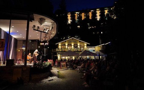 summer jazz in the city