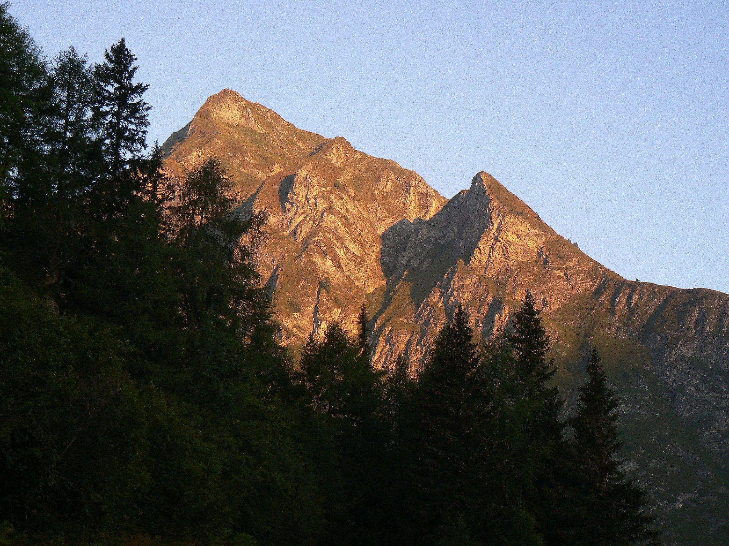 Bernkogel-Sonnenaufgang.jpg